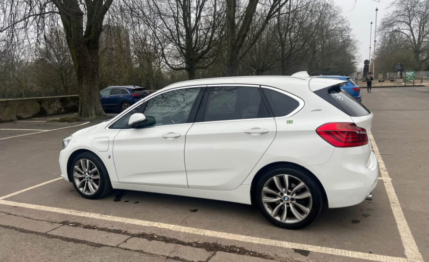 2016 BMW 225XE
