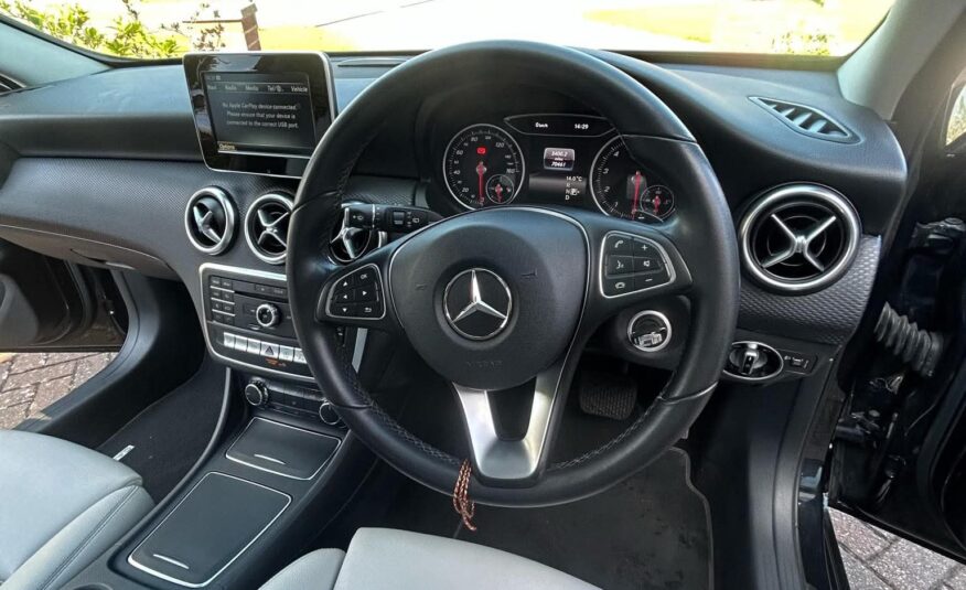 2016 Mercedes-Benz A180