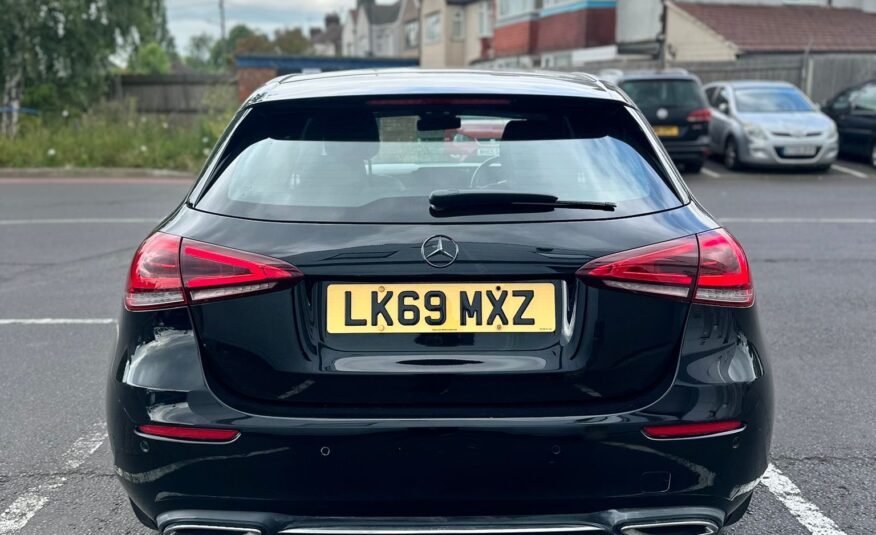 2019 Mercedes-Benz A180