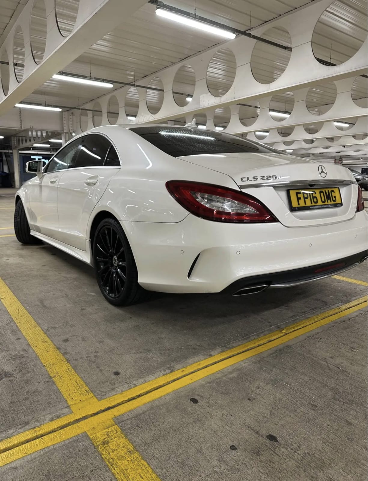 2016 Mercedes-Benz CLS Premium